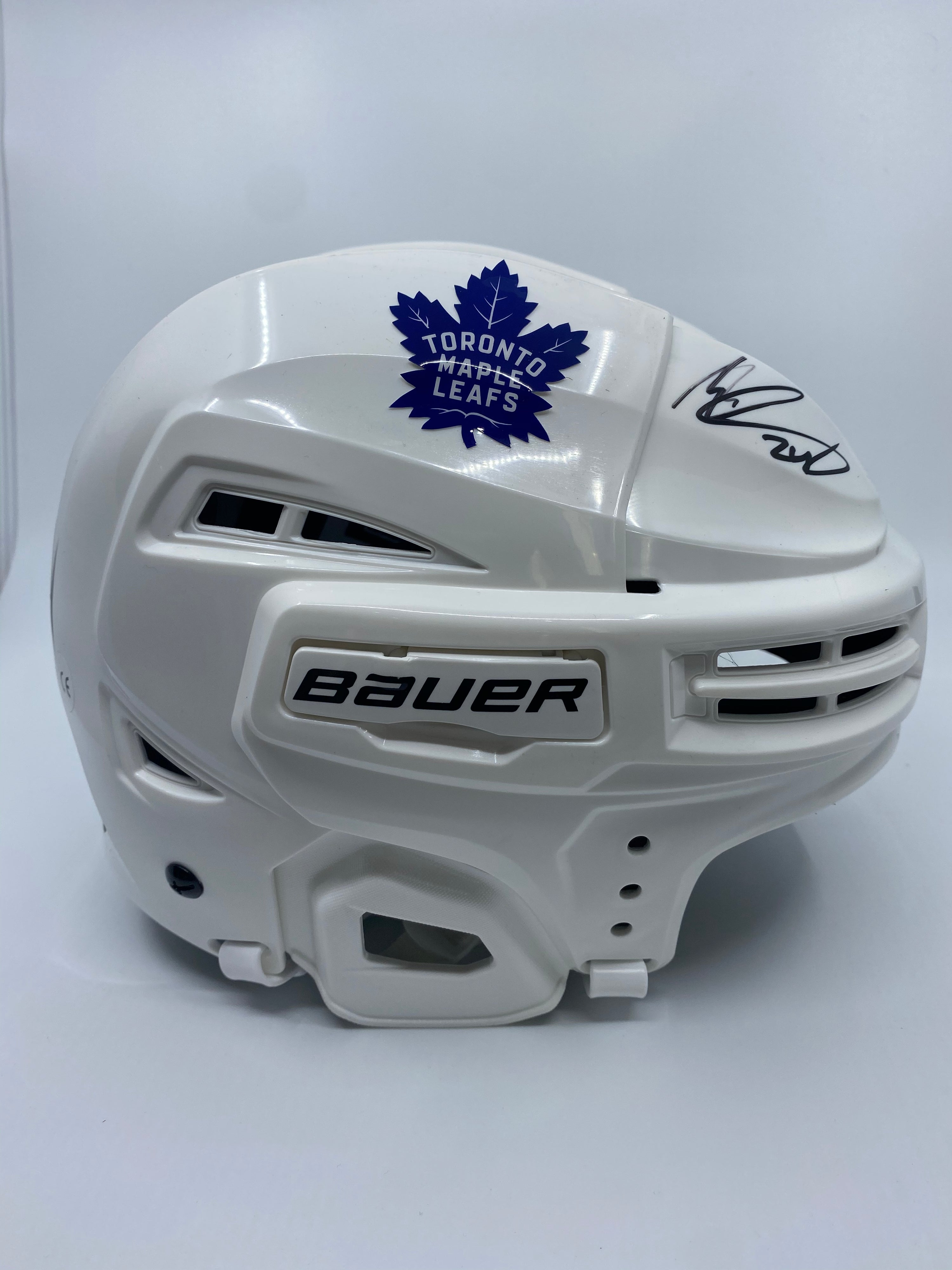 Wayne Simmonds Toronto Maple Leaf Bauer White Helmet Signed