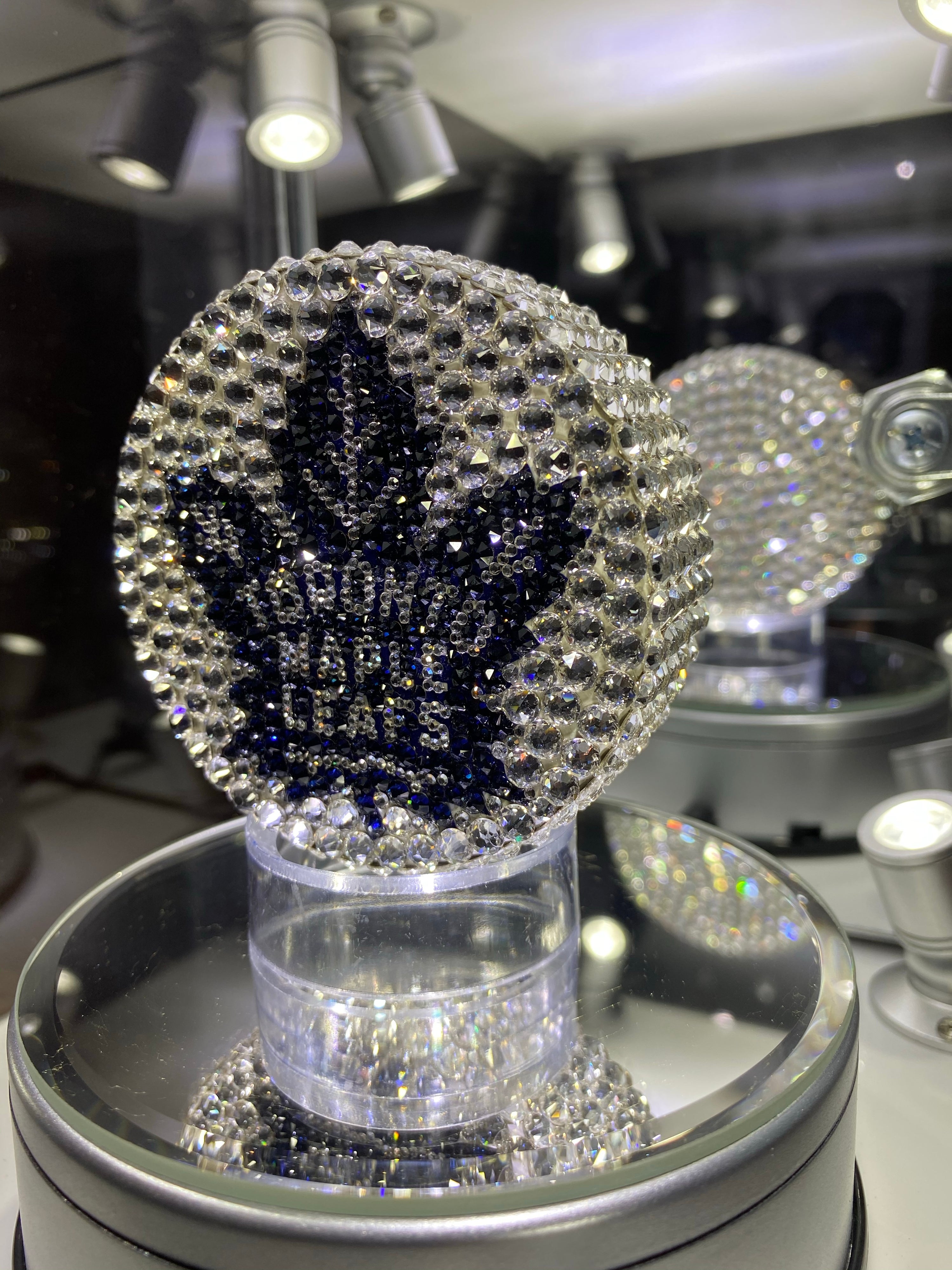 Toronto Maple Leaf Swarovski Crystal Puck