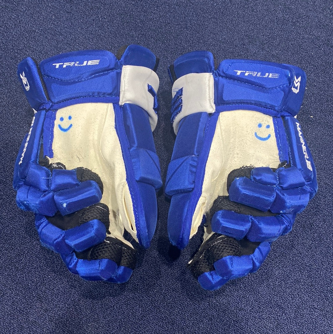 Mitch Marner Game Used Catalyst Gloves 2020/21