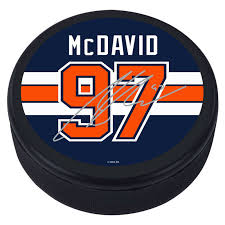 PLAYER PUCK - EDMONTON OILERS C MCDAVID 97