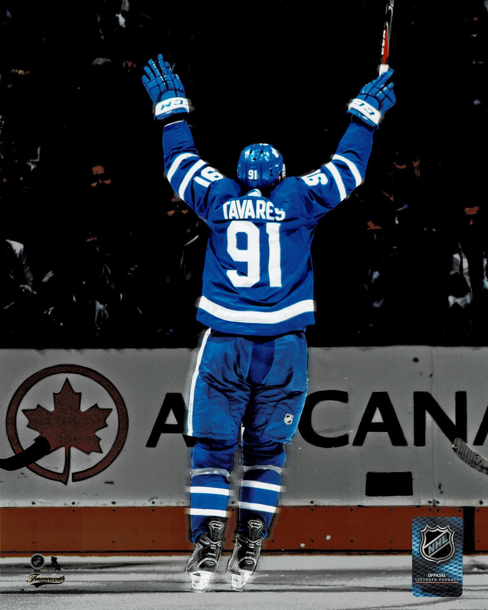 Tavares,J Unsigned 8x10 Photo Leafs Arms Raised-V